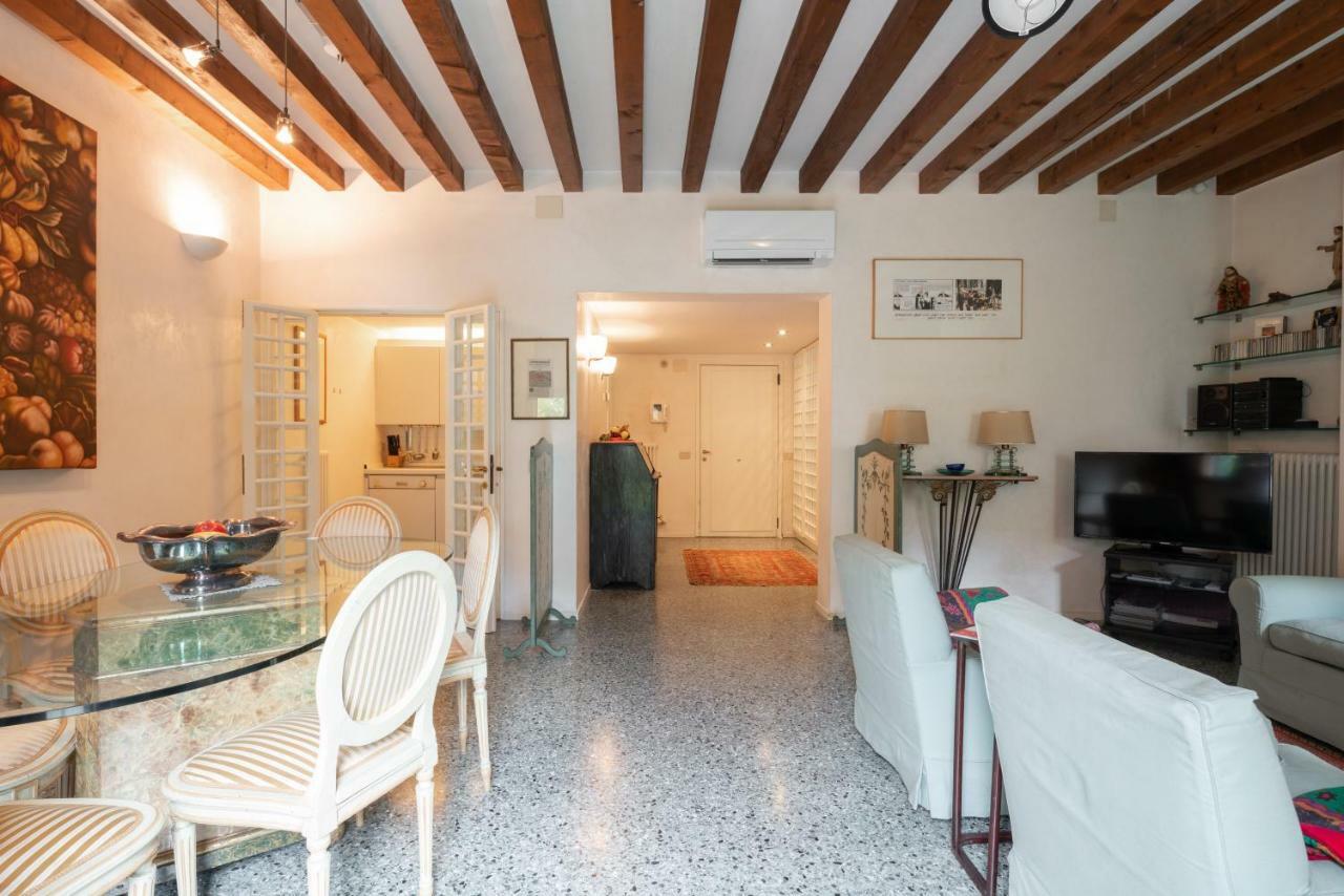 Garden Apartment Венеция Екстериор снимка