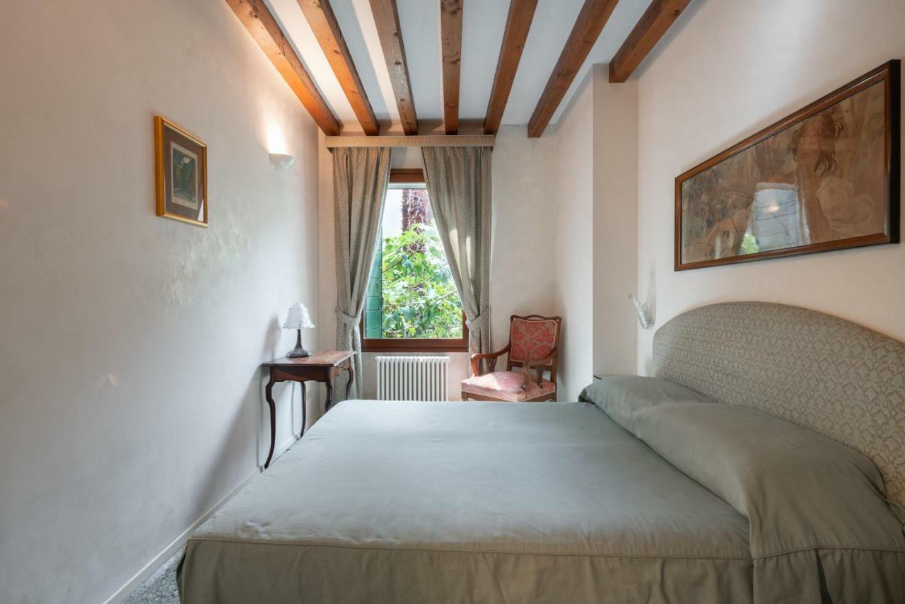 Garden Apartment Венеция Екстериор снимка