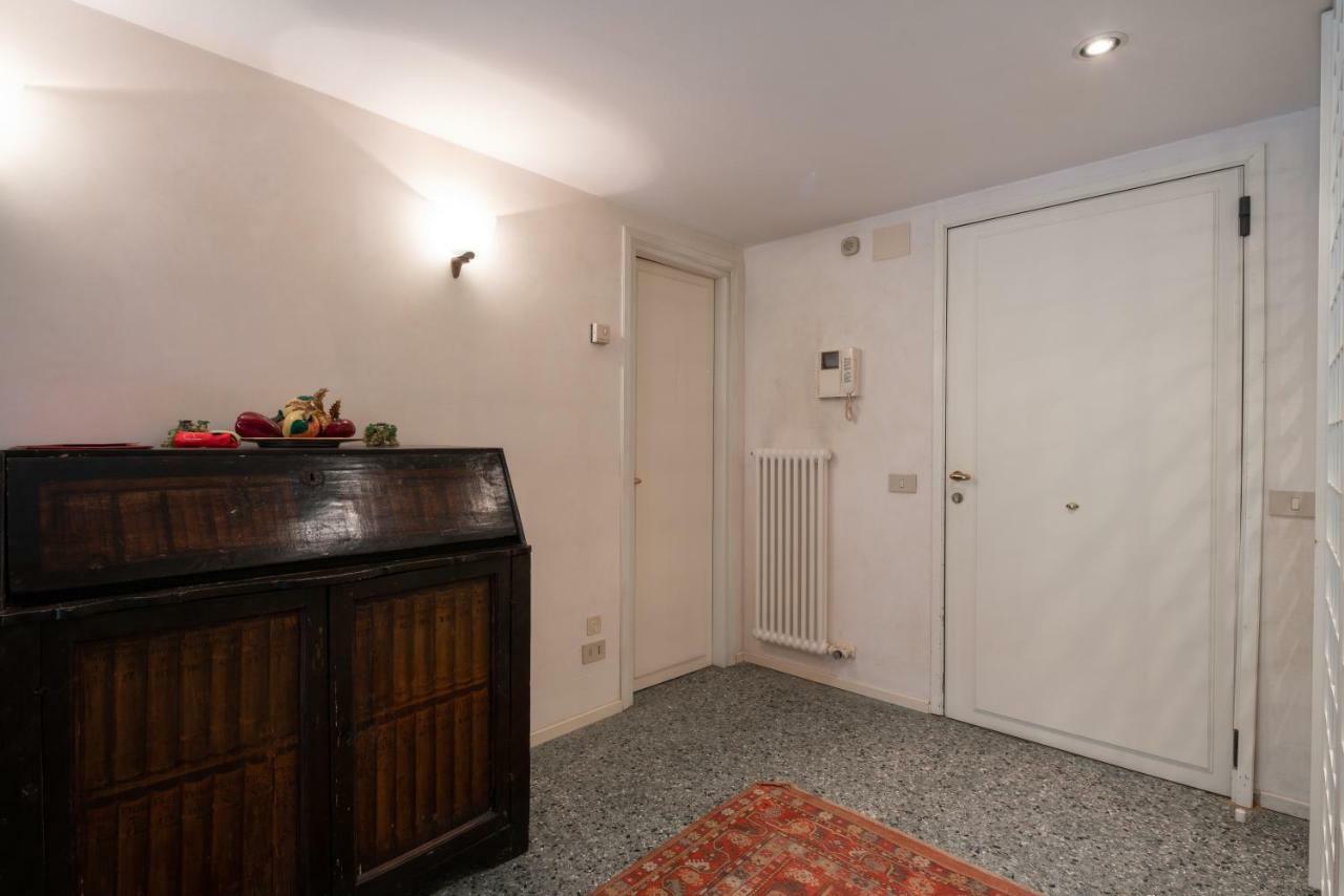 Garden Apartment Венеция Екстериор снимка