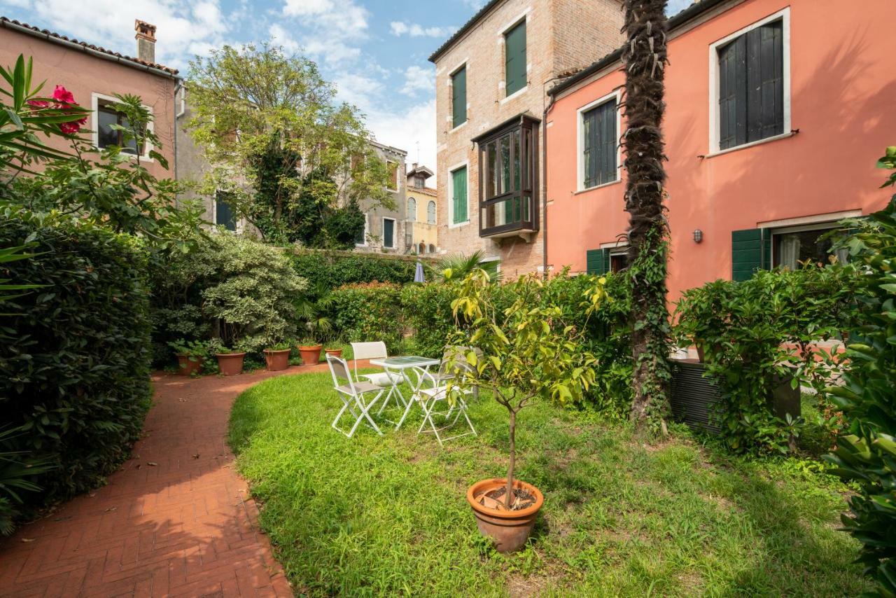 Garden Apartment Венеция Екстериор снимка